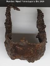 Palacio ibero del Cerro de la Merced. Pieza de agarre del gozne de una puerta. Exposici�n en el Museo Ibero de Ja�n