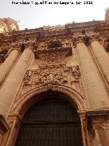 Catedral de Jan. Fachada. Calle de la Puerta del Perdn