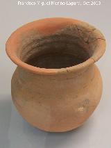 Necrpolis de Santa Isabel. Vaso. Museo Colegio San Antonio de Padua - Martos