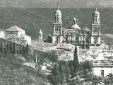 Muralla de Jan. Foto antigua. Desde el Cerro Tambor. Fotografa de Jaime Rosell Caada. Archivo IEG