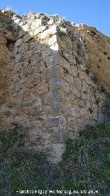 Muralla de Jan. Torren Sur II. Podium de acceso al adarve
