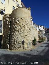 Muralla de Jan. Torren cilndrico de la Carrera de Jess. 